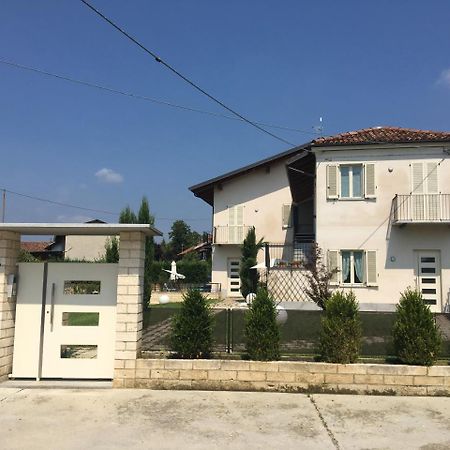 Home Holiday "Da Mamma" Alba  Exterior foto